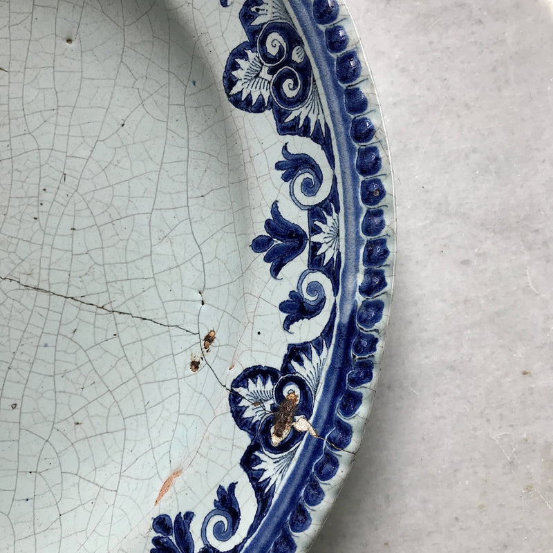18th Century Grande Serving or Decorative Plate